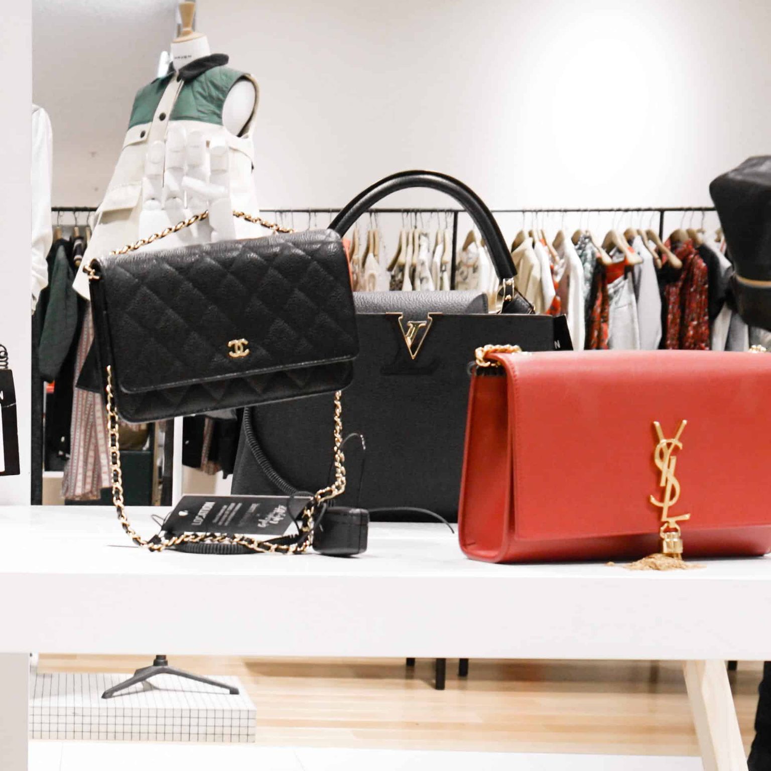buy and sell luxury goods in Paris