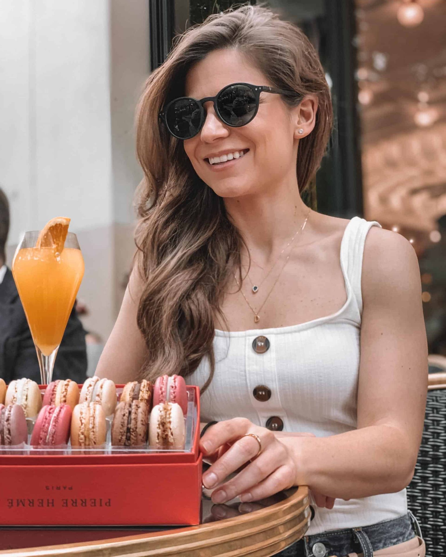 where to buy macarons in paris
