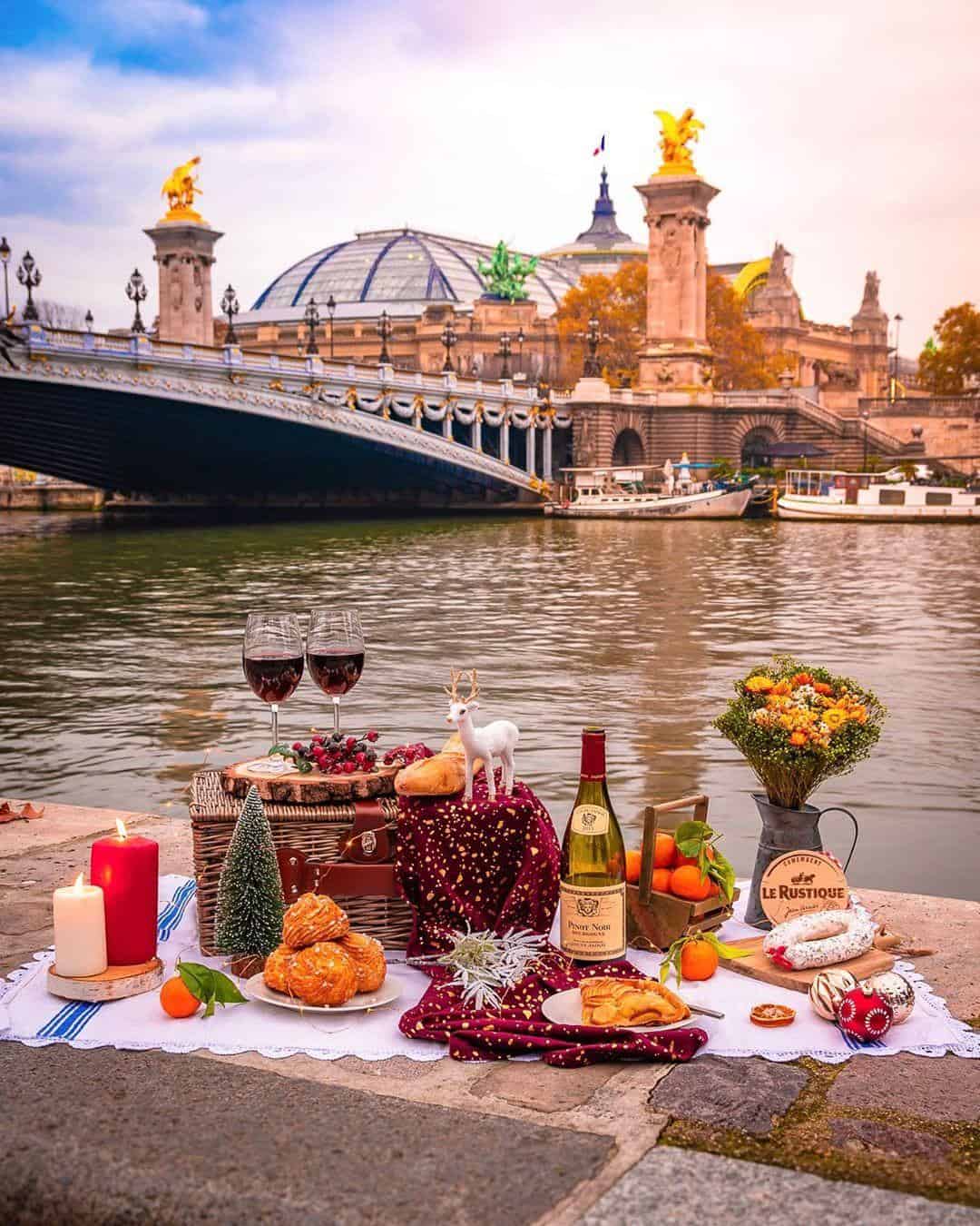 Seine River picnic