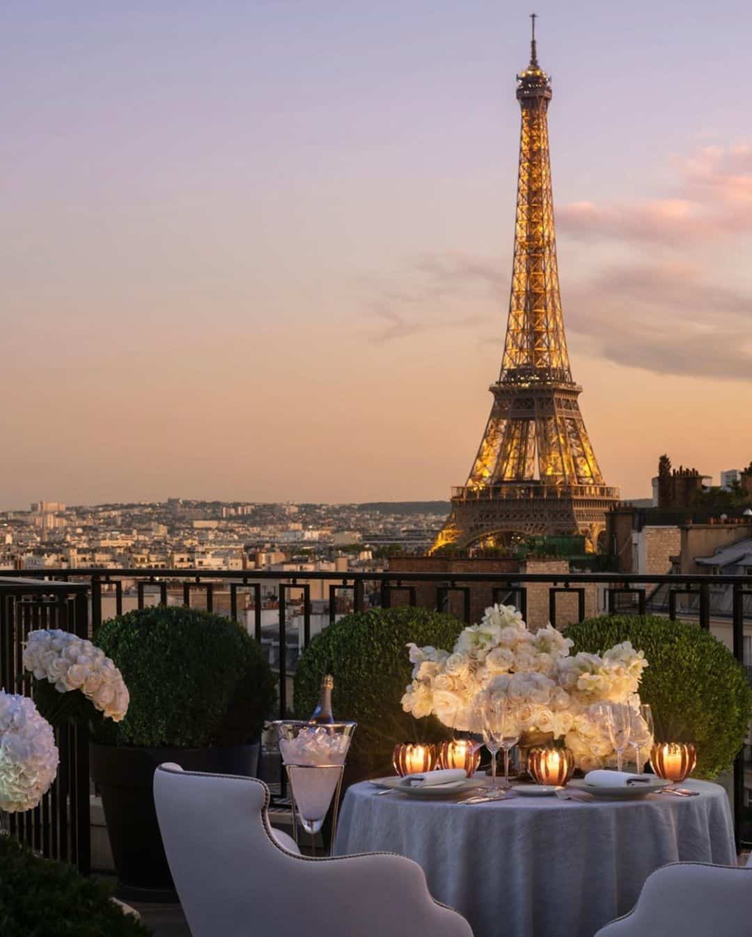 romantic dinner in front of the eiffel tower