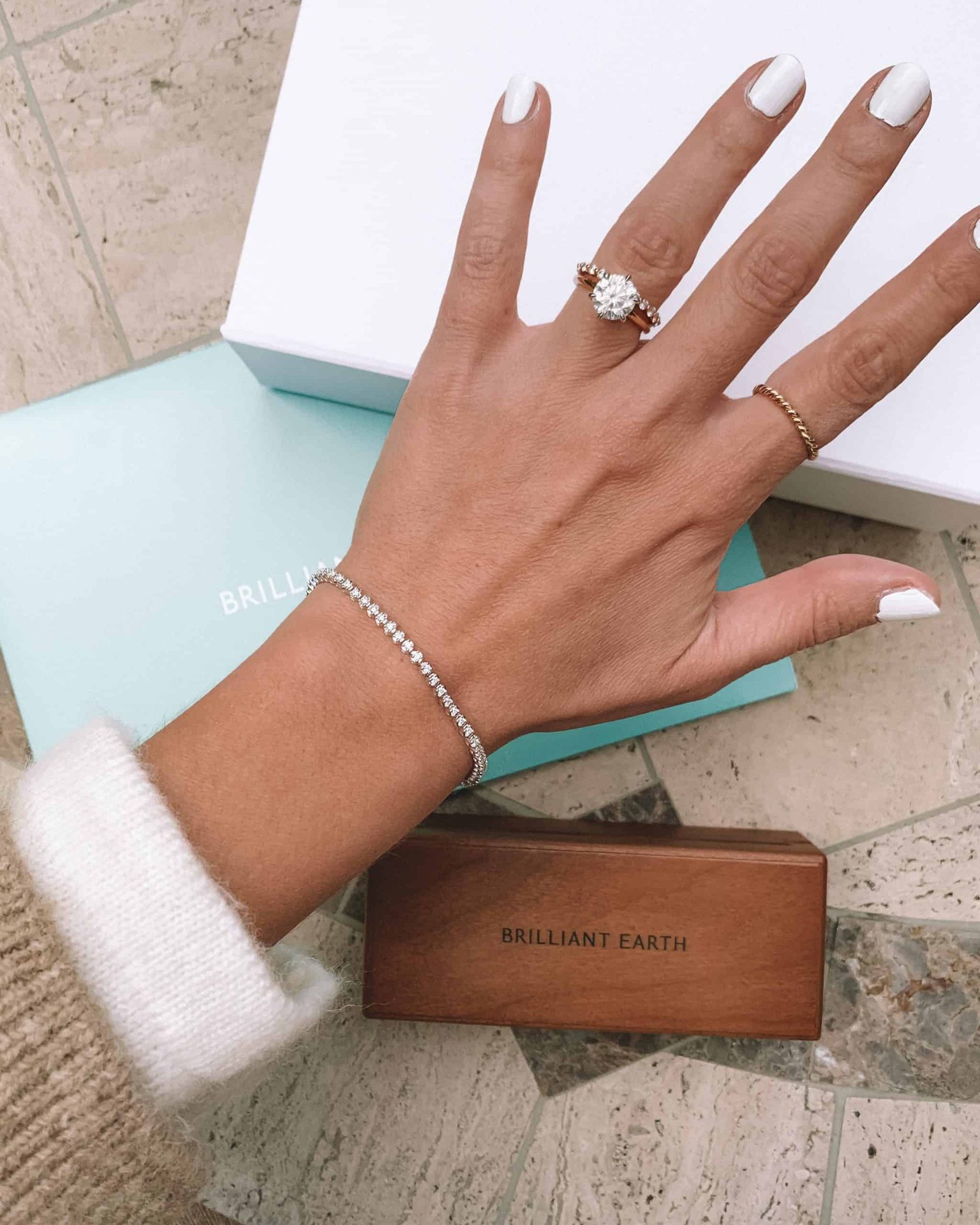 brilliant earth diamond tennis bracelet and Brilliant earth box