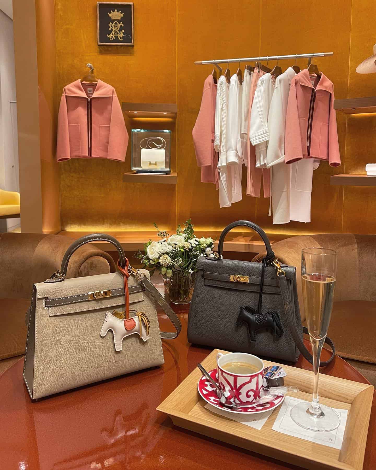 How to buy a Kelly Bag in Store