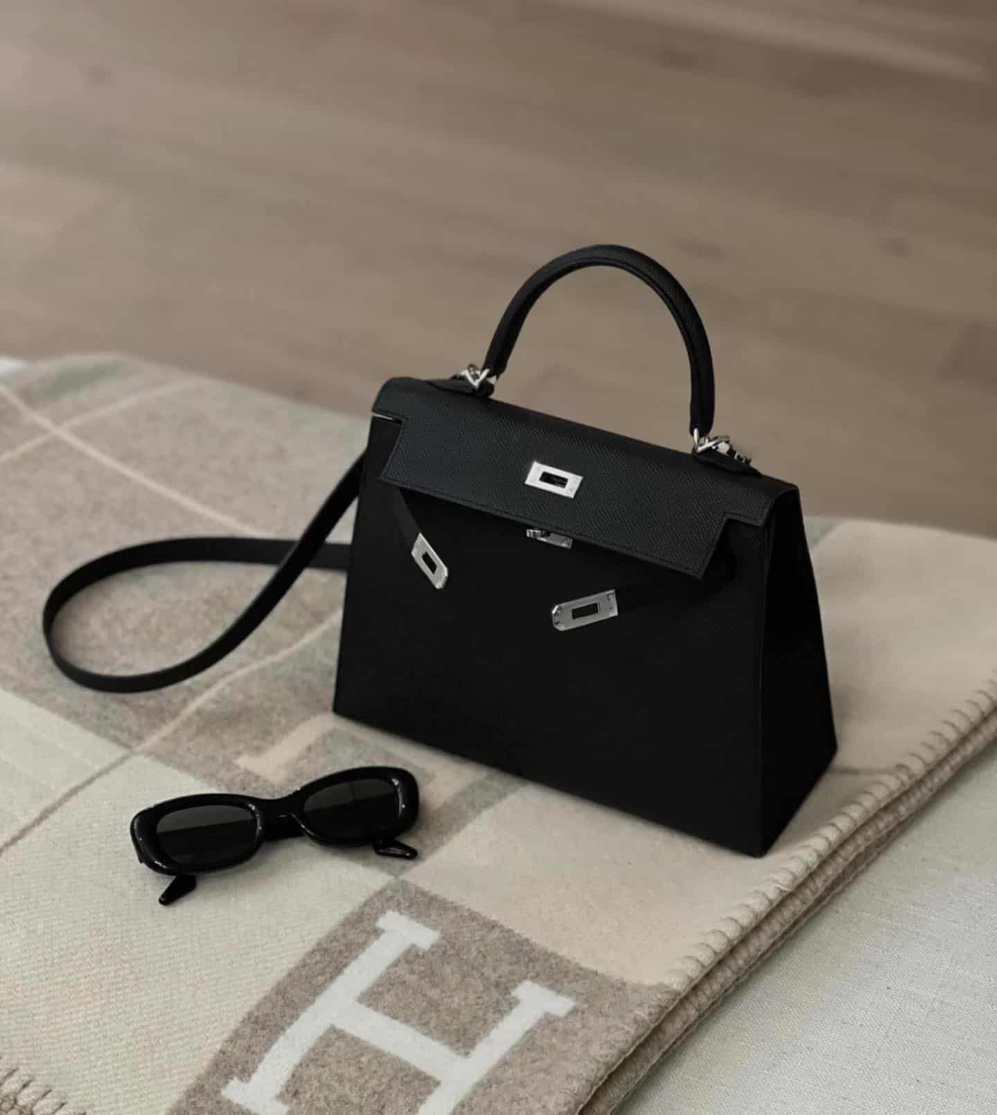 Hermes Kelly size guide design