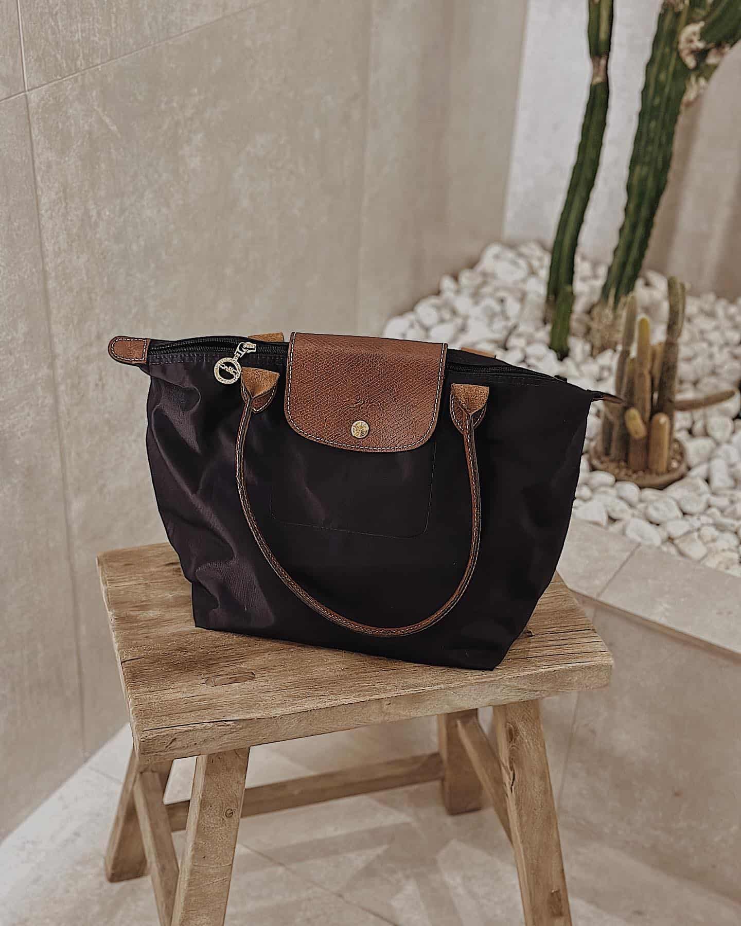 is the Longchamp tote bag popular